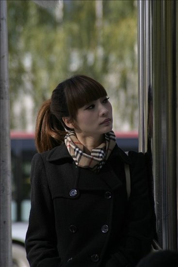 柳巖電影哭笑不得