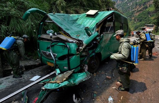 云南彝良地震災區