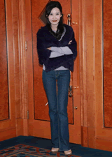 葉玉卿復出拍賀歲片 開記者會澄清老公胡兆明財政狀