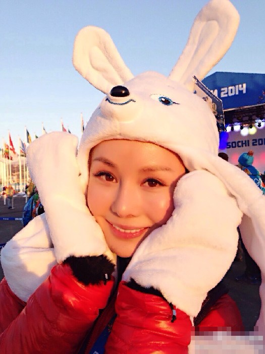 央視女主播朱曉琳圖片