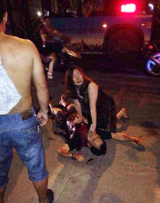 電動車駕駛人捅死汽車司機