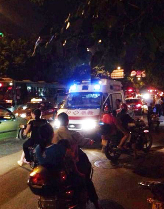 電動車駕駛人捅死汽車司機