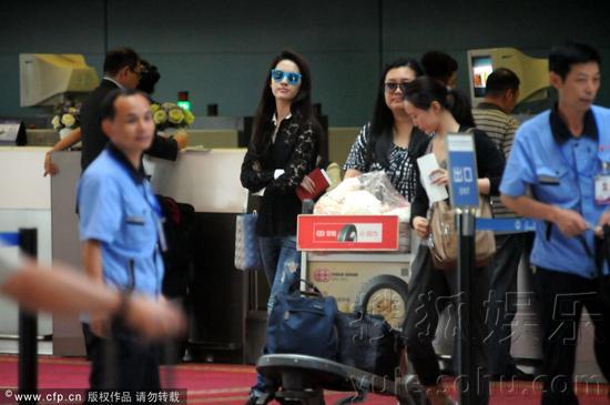 劉亦菲穿蕾絲照片