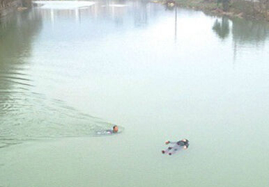 女子跳河自殺漂浮數小時獲救