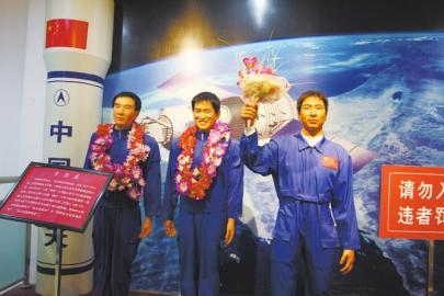 最丑蠟像館再開館