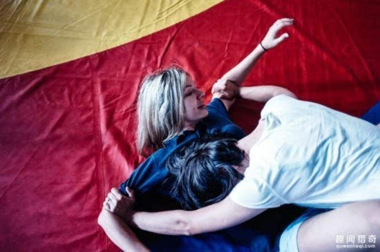 世界顏值最高女警在烏克蘭