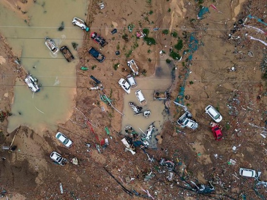 河南省鞏義縣米河鎮(zhèn)洪災(zāi)嚴重