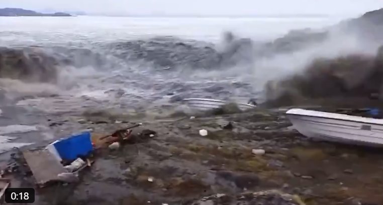 1.5米高海嘯襲擊日本港口現場曝光