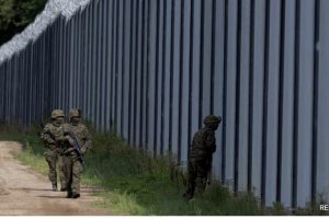 俄羅斯襲擊烏克蘭邊境后波蘭關(guān)閉機(jī)場(chǎng)并緊急出動(dòng)戰(zhàn)