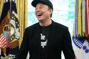 美國聯邦工作人員清理馬斯克的狗狗幣殘骸